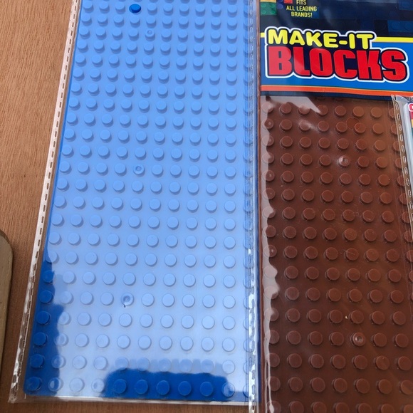 Lego Style Square Building Bases Set of 4 colorful - Picture 6 of 6